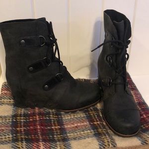 Sorel Joan of Arctic Wedge in Black